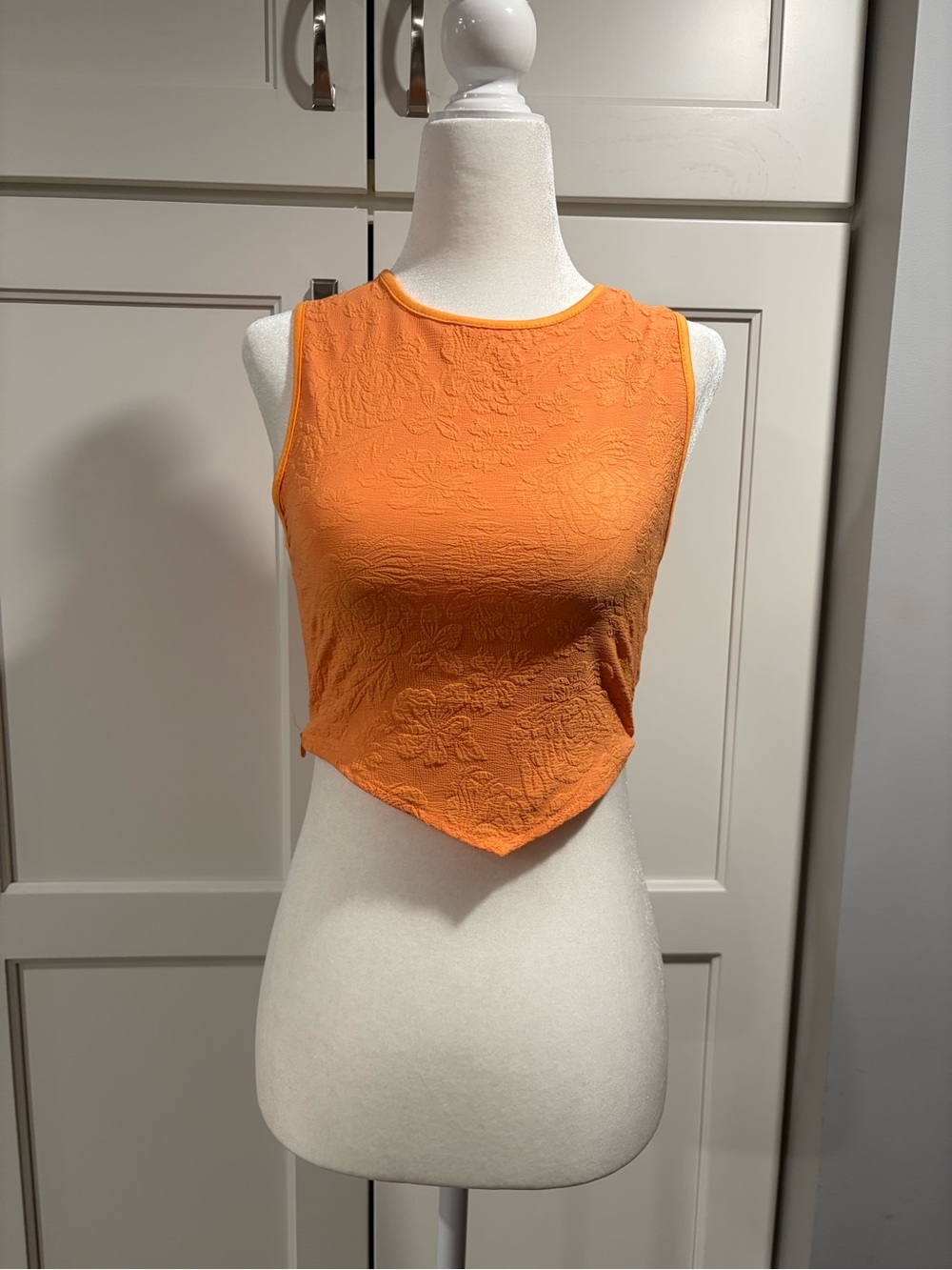Women's Textured Floral Cropped Summer Tank Top